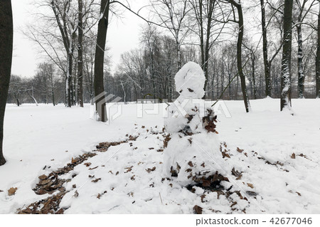 dirty and terrible snowman 42677046