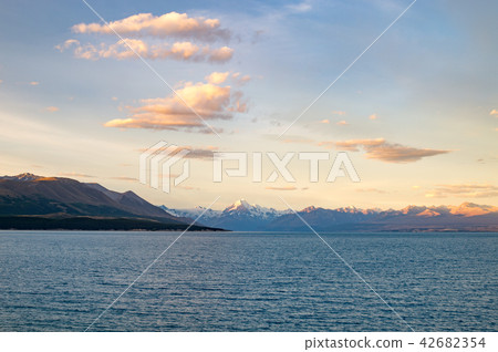 Aoraki's sunset glow Aoraki's sunset glow 42682354