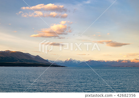 Aoraki's sunset glow Aoraki's sunset glow 42682356