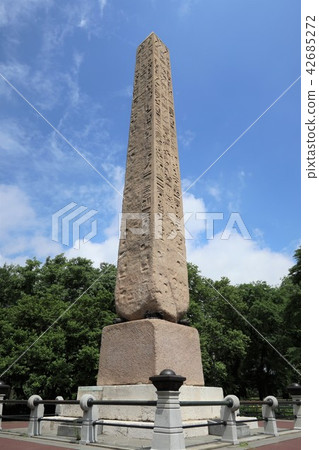 Cleopatra's needle 42685272