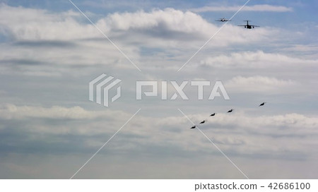 Air Self Defense Forces flight dancing in the autumn sky Air Self Defense Forces flight dancing in the autumn sky 42686100