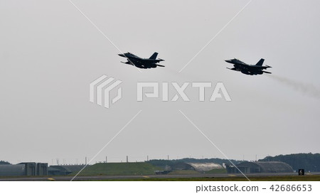 空中自衛隊F-2戰鬥機起飛Misawa基地 空中自衛隊F-2戰鬥機起飛Misawa基地 42686653