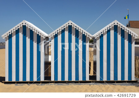 Beach huts - Chatelaillon Plage - France Beach huts - Chatelaillon Plage - France 42691729