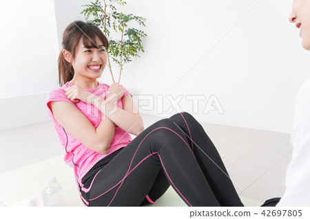 Women who train muscle 42697805