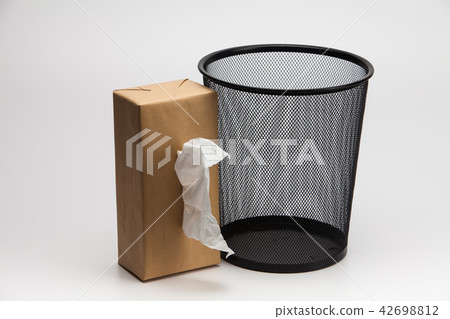 Tissue box and Metal trash bin Tissue box and Metal trash bin 42698812