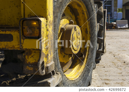 heavy road machinery 42699872