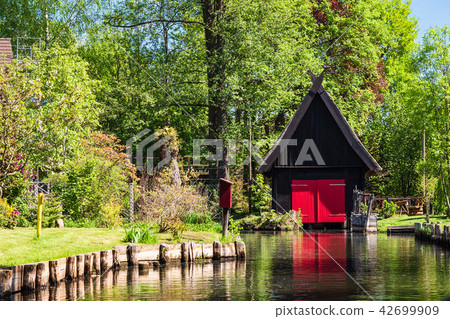 Landscape with cottage in the Spreewald area 42699909