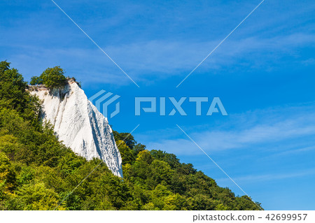 Baltic Sea coast on the island Ruegen, Germany 42699957