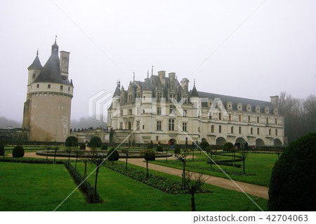 French winter in the Loire region 42704063