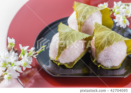 櫻花年糕和櫻花 櫻花年糕和櫻花 42704095