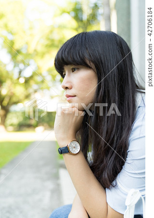 亞洲台灣台南神學院旅遊景點觀光學校校園大學生走廊噴泉噴水池女生女性女人肖像人像 42706184