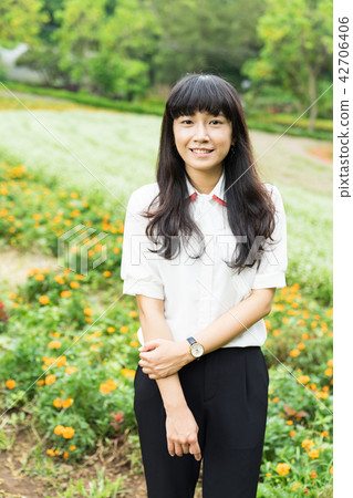 亞洲台灣桃園大溪花海花田人像愛心戀愛感情美女神花卉植物大自然陽光空氣水微笑俏皮氣質浪漫美女肖像人像 亞洲台灣桃園大溪花海花田人像愛心戀愛感情美女神花卉植物大自然陽光空氣水微笑俏皮氣質浪漫美女肖像人像 42706406