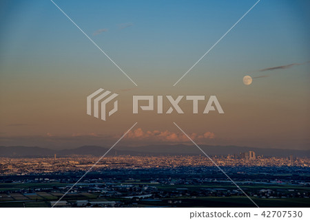 Gifu Prefecture Kaizu City Minami Town View from the Tsunami Forest The Full Moon Mid-autumn Moon 42707530