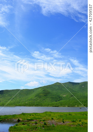 Shiretoko unexplored harbor view of Rausu lake, Konishi district Shiretoko unexplored harbor view of Rausu lake, Konishi district 42709587