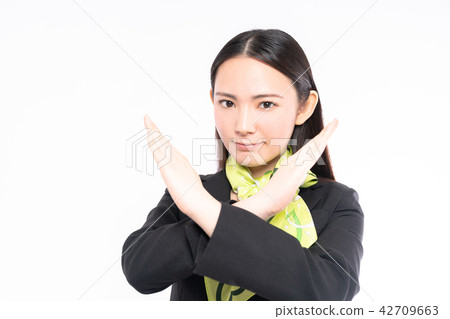 A woman who gets N A woman who gets N 42709663