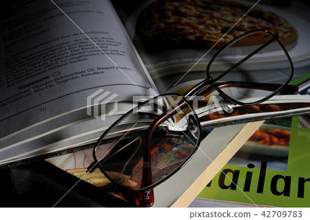 讀書的下降 讀書的下降 42709783