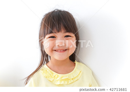 Smiling child Smiling child 42711681