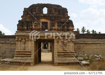West side gopura, Achyuta Raya Temple, Hampi West side gopura, Achyuta Raya Temple, Hampi 42711795