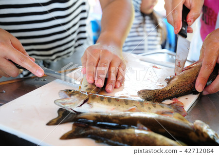 Fish Barbecu Fish Barbecu 42712084