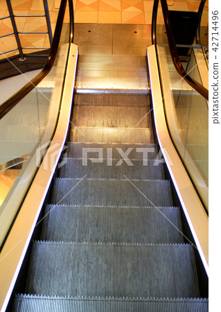 escalator for people 42714496