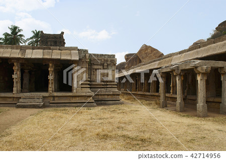 Inner courtyard of Achyuta Raya temple, Hampi Inner courtyard of Achyuta Raya temple, Hampi 42714956