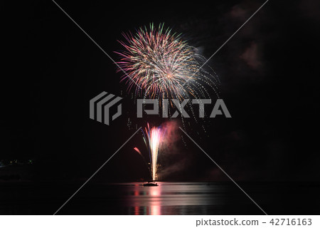 Fireworks 42716163