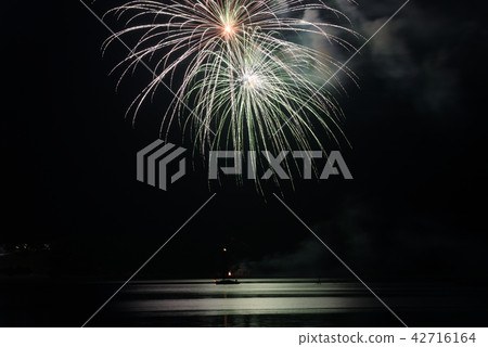 Fireworks 42716164
