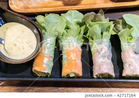 Salad rolls Salad rolls 42717164