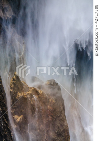 Close-up of of the Upper Yosemite Falls 42717389