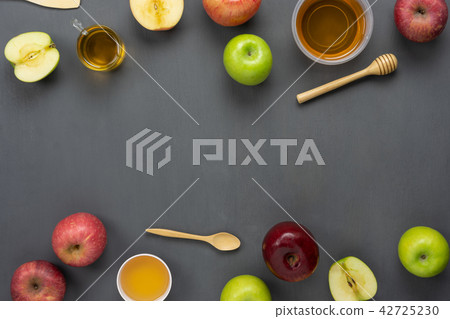 decorations Jewish holiday the Rosh Hashana. 42725230