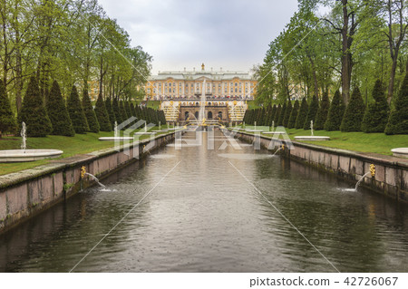 Peterhof Palace, Saint Petersburg, Russia Peterhof Palace, Saint Petersburg, Russia 42726067