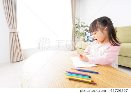 Children playing alone 42726267