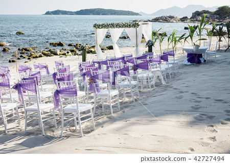 Beach wedding venue settings chiavari chairs decor 42727494