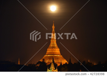 shwedagon pagoda, rangoon, yangon 42728398