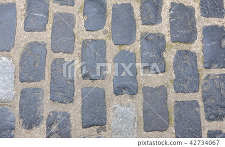 Paving blocks made of asymmetrical stone 42734067