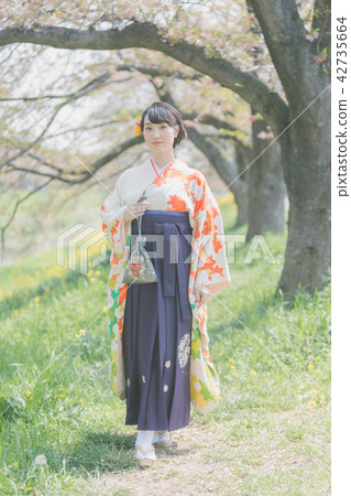 graduate, graduation, female 42735664