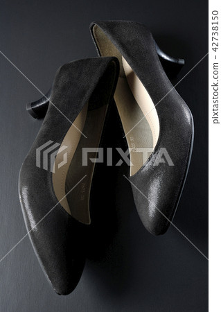 Black pumps Black pumps 42738150