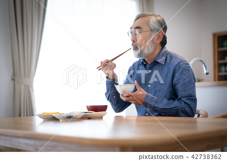 高級餐獨自生活 42738362