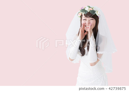 A bride telling something with a smile A bride telling something with a smile 42739875