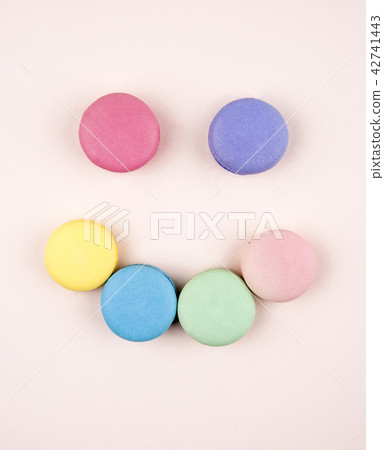 蛋白杏仁餅乾笑臉 42741443