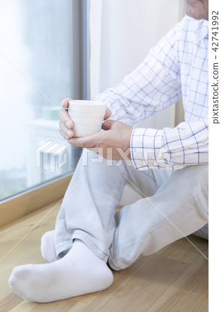 Elderly image Retirement dementia depression body parts parts cut face None 42741992