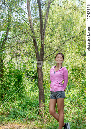 Exercise-enriched women Exercise-enriched women 42742186