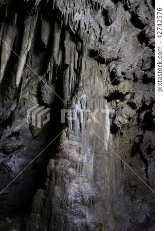 Japan's longest limestone cave Japan's longest limestone cave 42742576