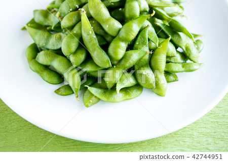 Edamame · boiled butterfly beans 42744951