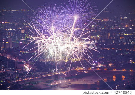 Nagara River National firework display (photographed from Yuzigamine peak Ximen) 42748843