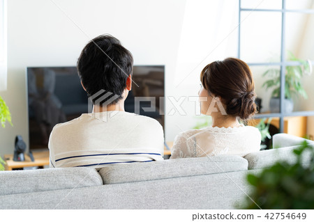 Couple lifestyle 42754649