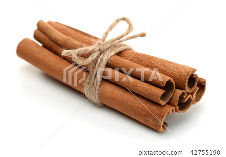 cinnamon, sticks, isolated 42755190