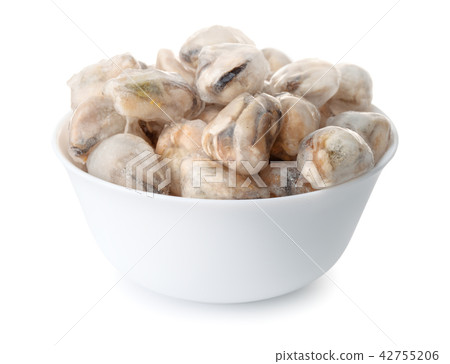 Bowl with frozen cooked mussel meat 42755206