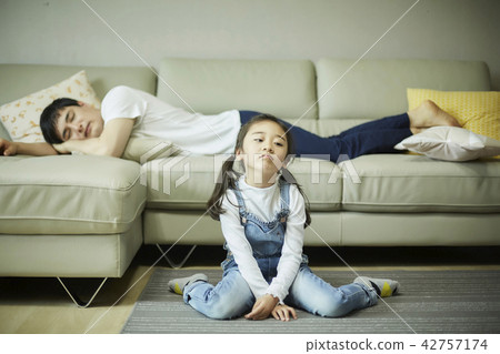 爸爸，女兒，假期，放鬆，休閒，日常，生活方式 42757174