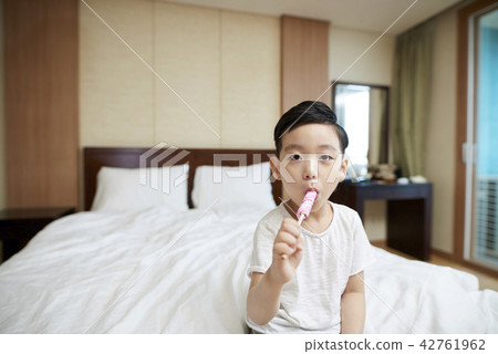 Life, Children, Lollipops, Korean 42761962
